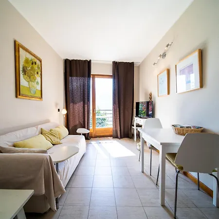 Alto Di Bed & Breakfast Gravedona